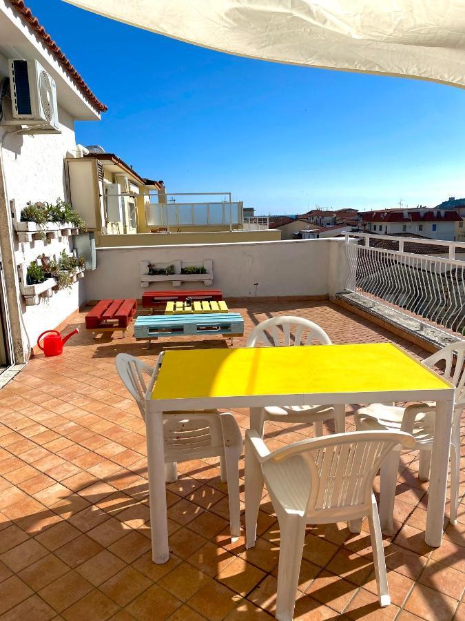 Apartmán Scauri Attico Panoramico Minturno Exteriér fotografie